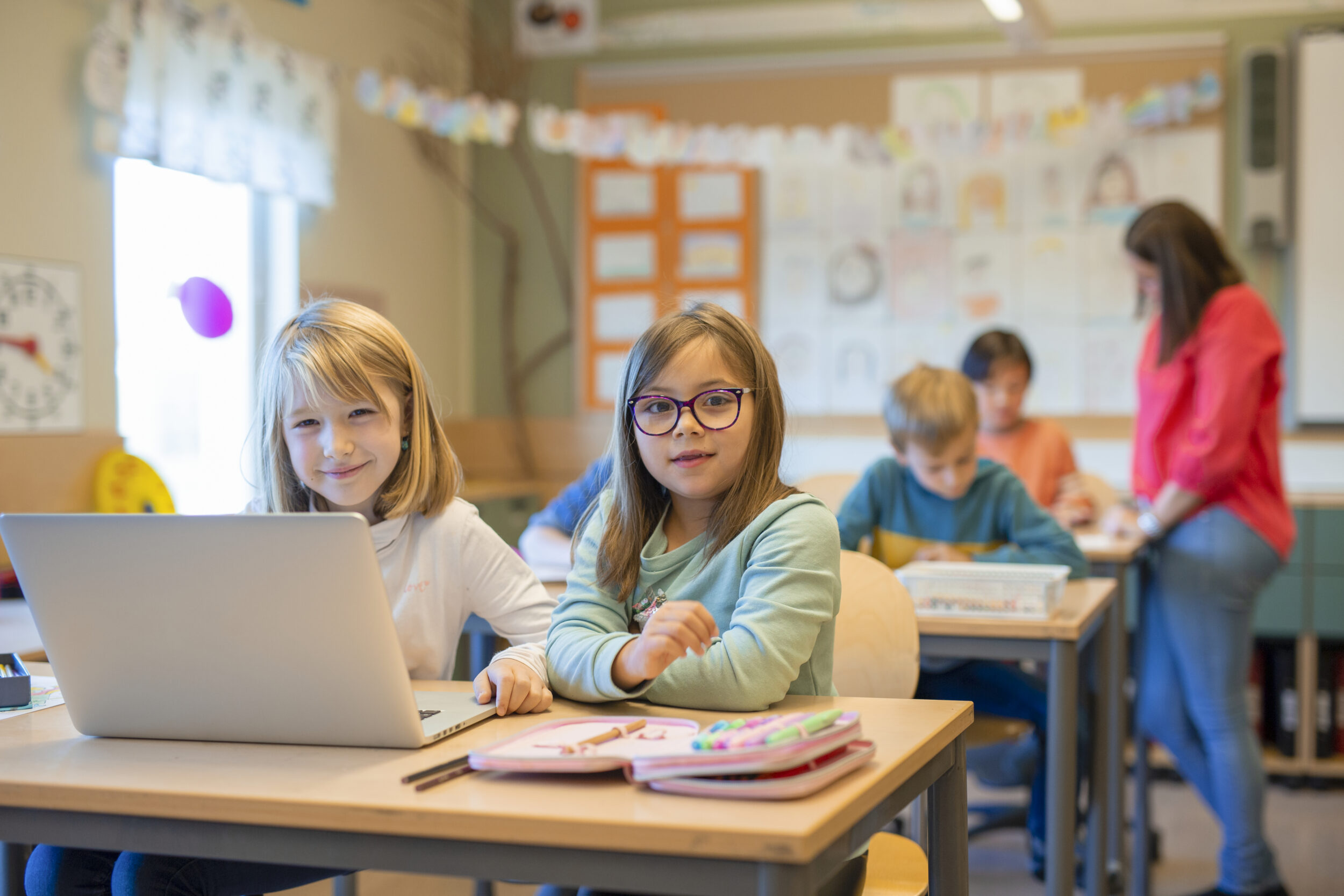 skole