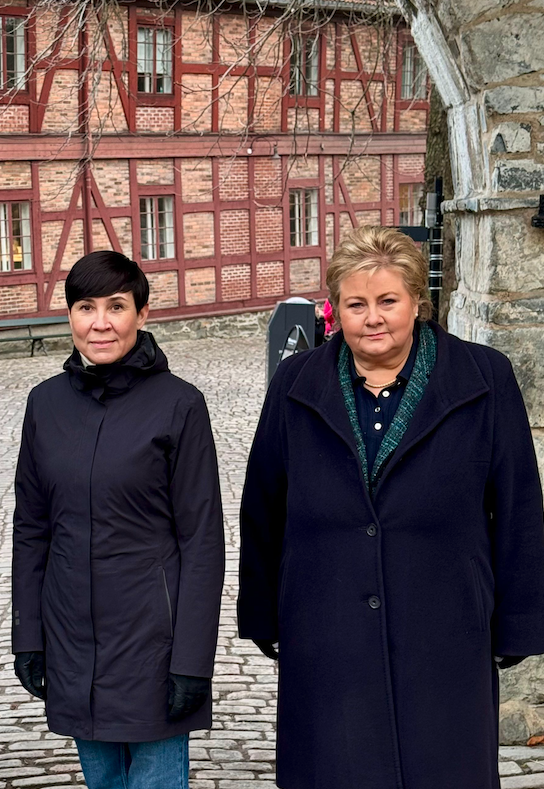 Ine Eriksen Søreide og Erna Solberg