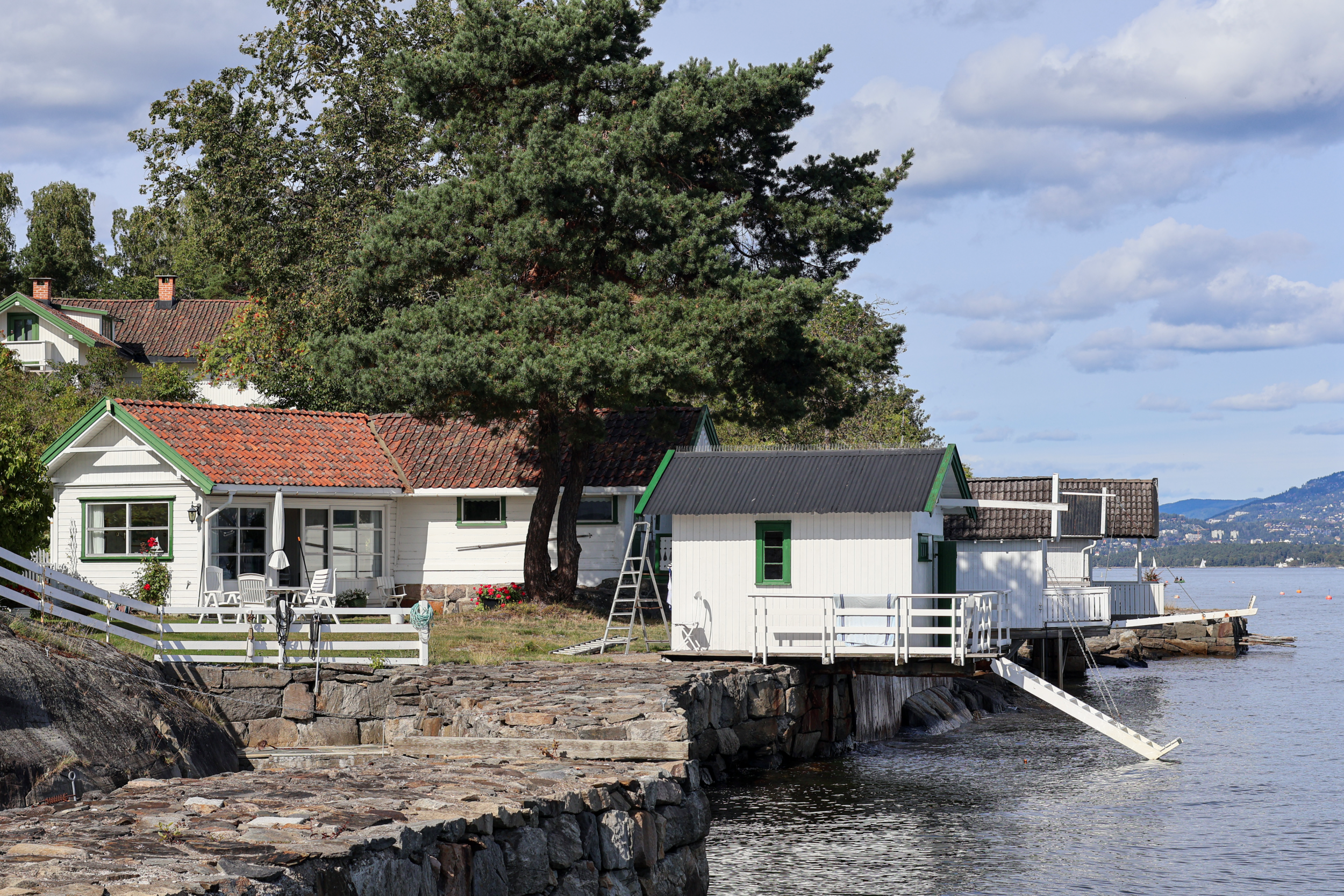 Badehus på Hellvik