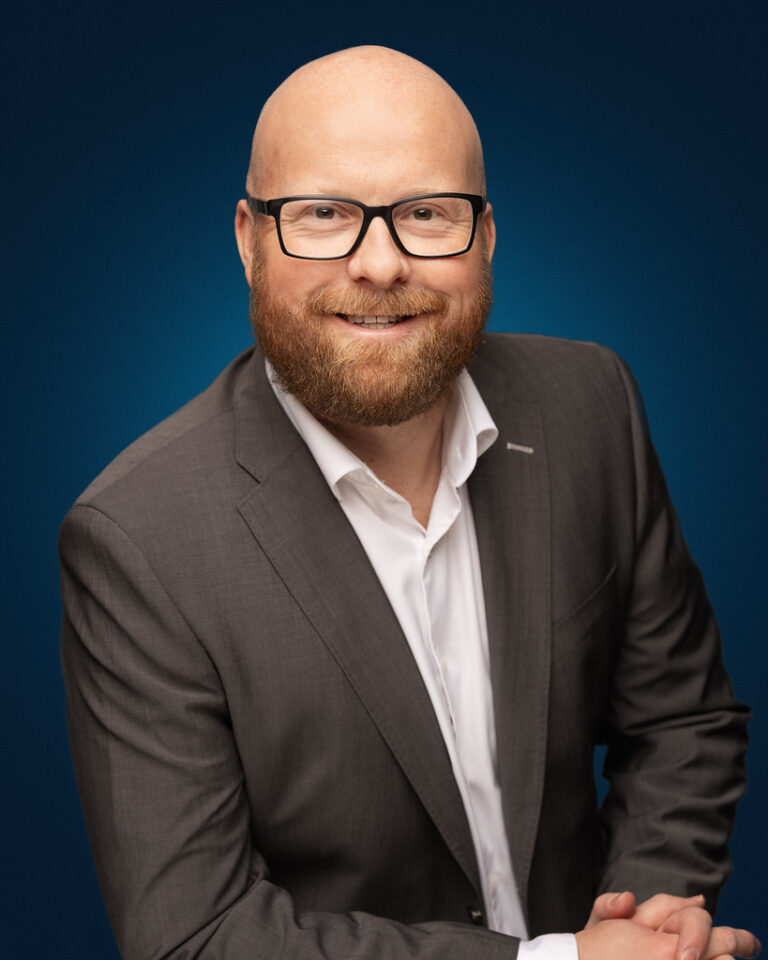 Portrettfoto av Henrik Kierulf.