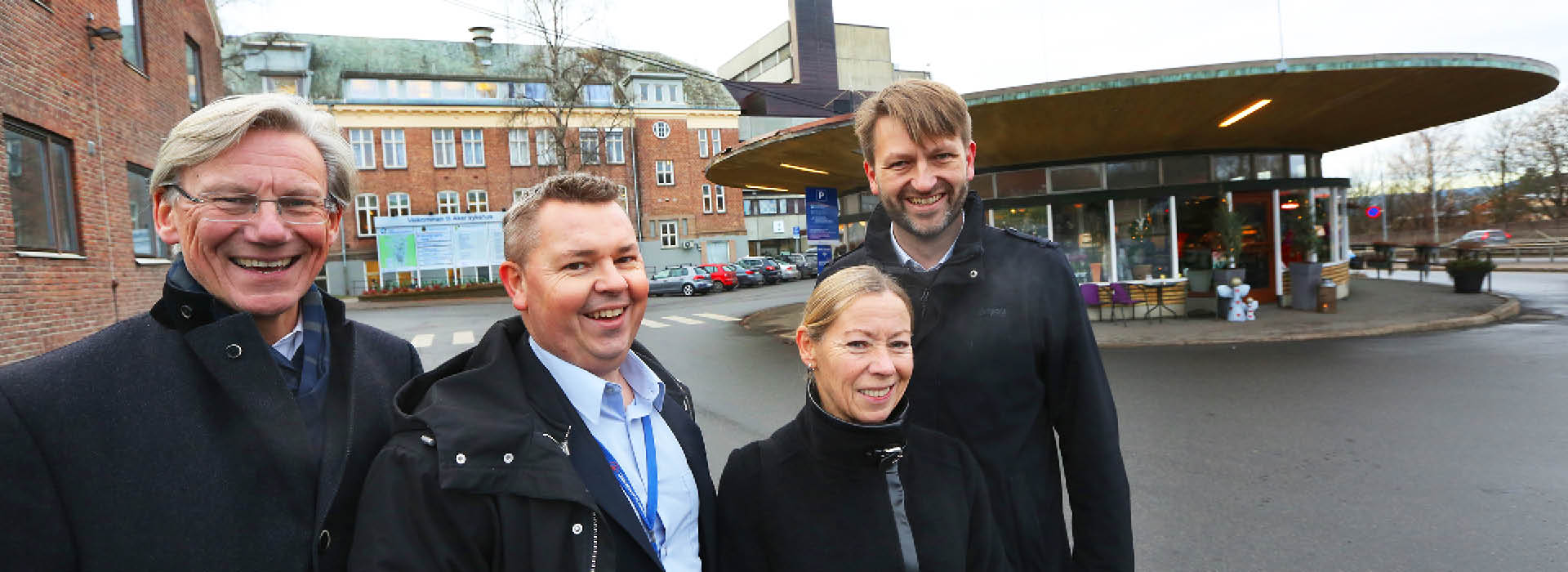 James Stove Lorentzen og Eirik Lae Solberg fra Høyre ønsker at private aktører skal bygge nye Aker sykehus. Det er direktør på Diakonhjemmet Sykehus, Anders Mohn Frafjord, og styreleder på Lovisenberg Diakonale Sykehus, Bente H. Mejdell positive til. Foto: Rolf Øhman / Aftenposten