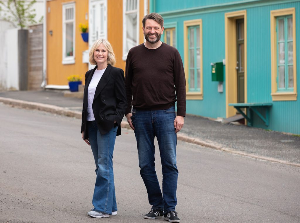 Bilde av Eirik Lae Solberg og Anne Lindboe