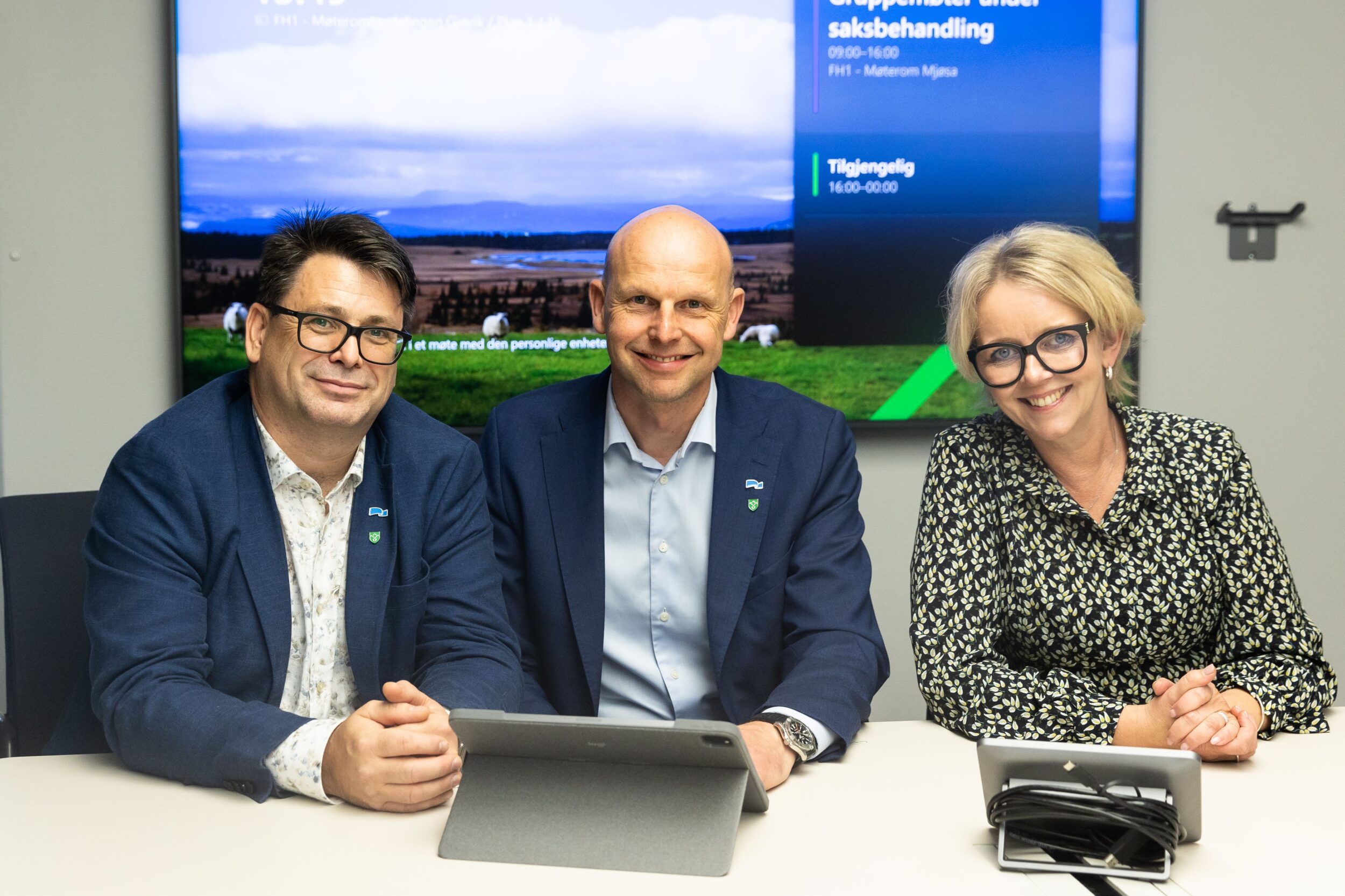 Vegard, Joakim og Anne er Innlandet Høyres representanter i hovedutvalg for utdanning. Bilde: Jan Tore Øverstad / Locomotiv AS