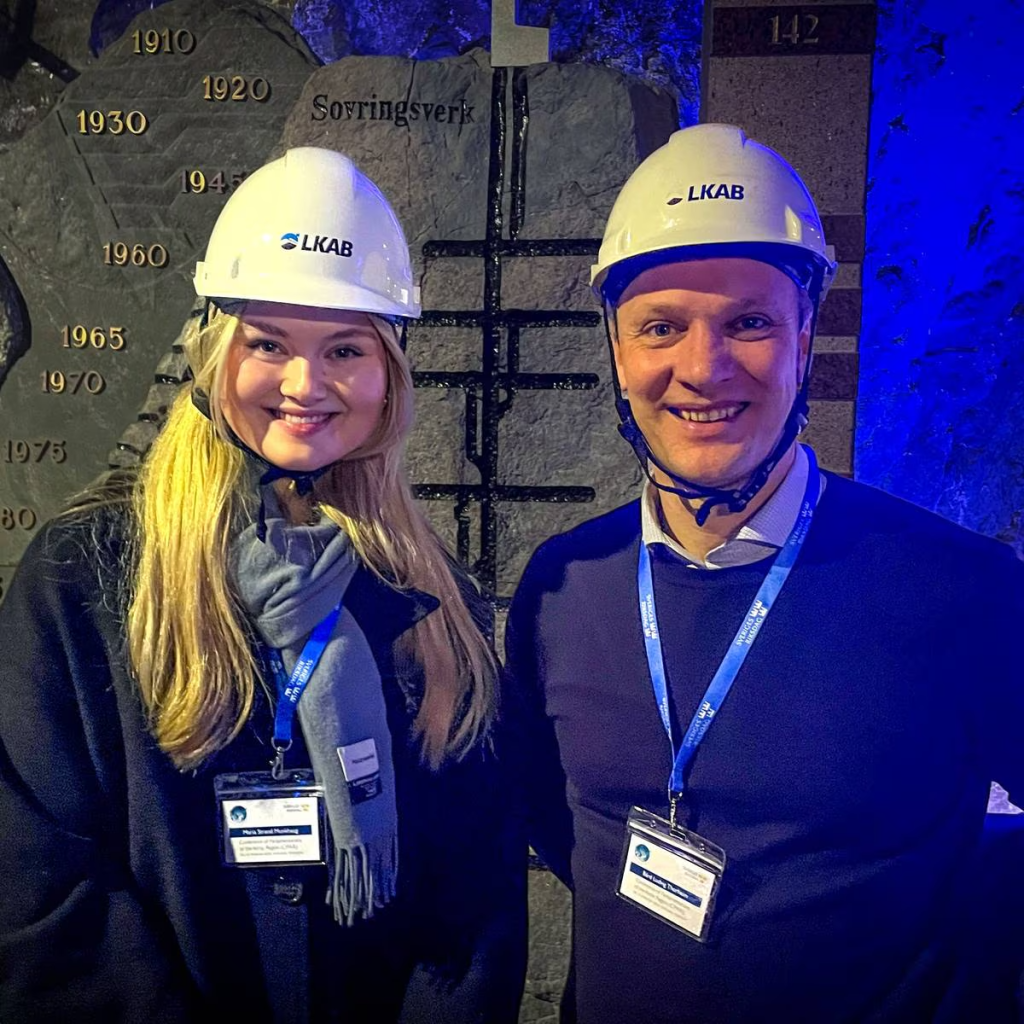 FIKK SE: Maria Strand Munkhaug og Bård Ludvig Thorheim besøkte blant annet LKABs anlegg i Kiruna under konferansen.